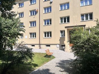 Pronájem bytu 3+1 v osobním vlastnictví 60 m², Praha 6 - Dejvice