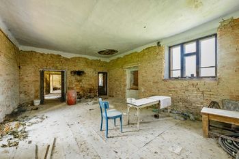 Prodej zemědělského objektu 165 m², Chrášťany