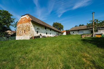 Prodej zemědělského objektu 165 m², Chrášťany