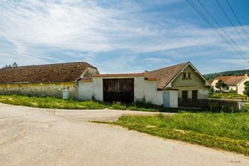 Prodej zemědělského objektu 165 m², Chrášťany