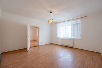 Prodej domu 205 m², Uhřičice