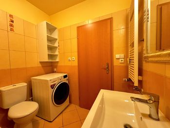 Pronájem bytu 1+kk v osobním vlastnictví 57 m², Praha 9 - Prosek