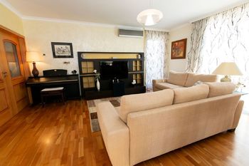 Prodej domu 273 m², Praha 10 - Pitkovice