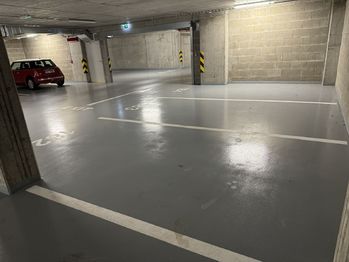 Pronájem garážového stání 13 m², Praha 9 - Vysočany