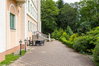 Prodej hotelu 1580 m², Karlovy Vary