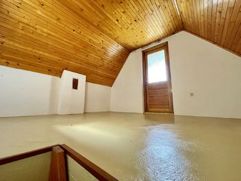 Místnost v podkroví - Prodej chaty / chalupy 47 m², Strakonice