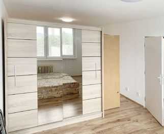 Pronájem bytu 1+1 v osobním vlastnictví 40 m², Lubná