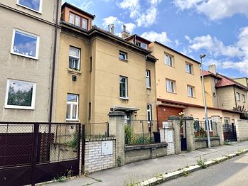 Prodej bytu 1+kk v osobním vlastnictví 16 m², Praha 4 - Michle