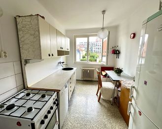 Prodej bytu 2+1 v osobním vlastnictví 49 m², Praha 10 - Strašnice