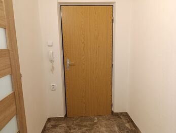 Pronájem bytu 2+kk v družstevním vlastnictví 40 m², Krupka