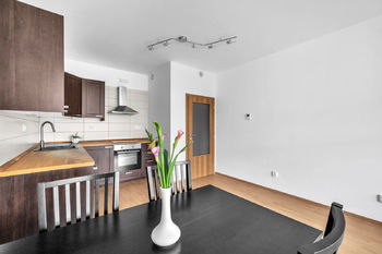 Prodej bytu 2+kk v osobním vlastnictví 60 m², Praha 9 - Hloubětín