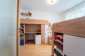 Dětský pokoj - Prodej bytu 3+1 v osobním vlastnictví 85 m², Kolín