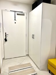 Prodej bytu 1+kk v osobním vlastnictví 45 m², Praha 7 - Holešovice