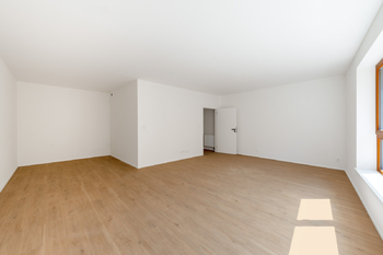 Prodej bytu 3+kk v osobním vlastnictví 97 m², Praha 5 - Smíchov