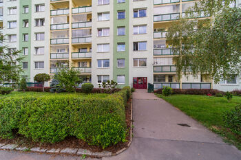 Prodej bytu 3+1 v osobním vlastnictví 77 m², Praha 4 - Háje