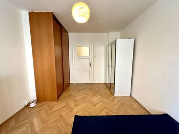 Prodej bytu 2+kk v osobním vlastnictví 48 m², Praha 4 - Nusle