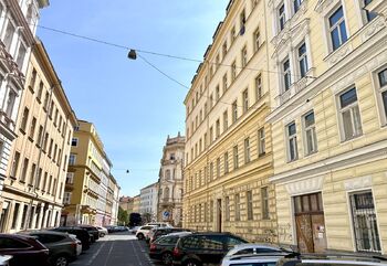 Pronájem bytu 1+1 v osobním vlastnictví 42 m², Praha 2 - Nové Město