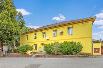 Prodej nájemního domu 404 m², Koleč