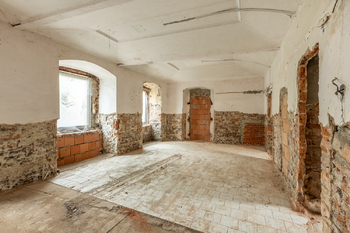 Prodej nájemního domu 404 m², Koleč