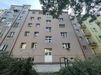 Pronájem bytu 3+kk v osobním vlastnictví 72 m², Praha 4 - Podolí