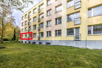 Prodej bytu 4+1 v družstevním vlastnictví 80 m², Praha 8 - Kobylisy