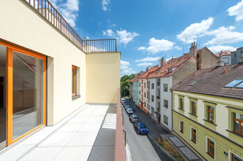 Prodej bytu 3+kk v osobním vlastnictví 83 m², Praha 5 - Smíchov