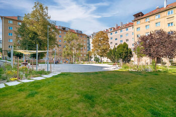 park ve vnitrobloku domů - Prodej bytu 3+kk v osobním vlastnictví 126 m², Brno