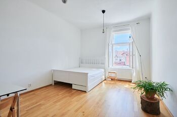 Prodej bytu 2+1 v osobním vlastnictví 43 m², Praha 10 - Vršovice