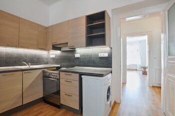 Prodej bytu 2+kk v osobním vlastnictví 45 m², Praha 10 - Vršovice