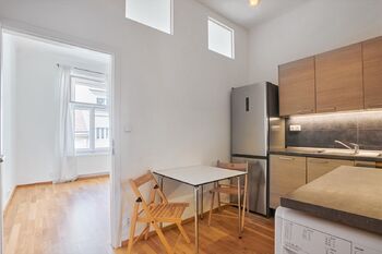 Prodej bytu 2+kk v osobním vlastnictví 45 m², Praha 10 - Vršovice