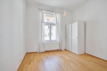 Prodej bytu 2+kk v osobním vlastnictví 45 m², Praha 10 - Vršovice