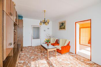 Obývací pokoj. - Pronájem bytu 4+1 v osobním vlastnictví 75 m², Jindřichův Hradec