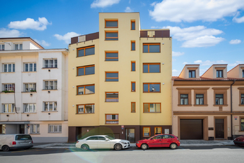 Prodej bytu 3+kk v osobním vlastnictví 80 m², Praha 5 - Smíchov