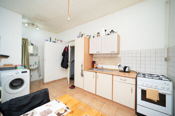 Prodej domu 243 m², Postoloprty