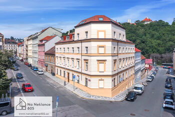 Prodej bytu 2+kk v osobním vlastnictví 47 m², Praha 5 - Smíchov