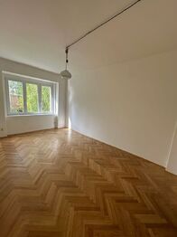 Prodej bytu 3+1 v osobním vlastnictví 103 m², Praha 6 - Střešovice