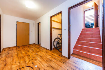 Prodej domu 244 m², Praha 5 - Lipence