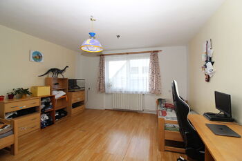 dětský pokoj - Prodej domu 205 m², Telč