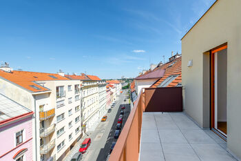 Prodej bytu 3+kk v osobním vlastnictví 107 m², Praha 5 - Smíchov