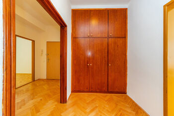 Pronájem bytu 2+1 v osobním vlastnictví 63 m², Praha 6 - Střešovice