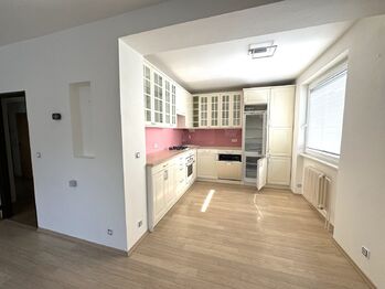 kuchyňský kout - Pronájem bytu 3+kk v osobním vlastnictví 72 m², Plzeň