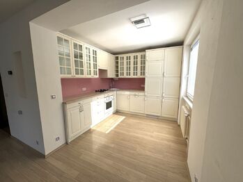 kuchyňský kout - Pronájem bytu 3+kk v osobním vlastnictví 72 m², Plzeň