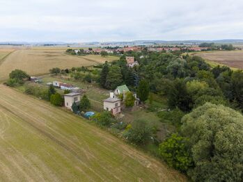 Prodej chaty se zahradou 1028 m2, Dvorska, Brno-Tuřany - Prodej chaty / chalupy 34 m², Brno