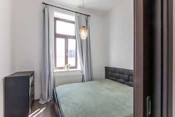 Pronájem bytu 2+kk v osobním vlastnictví 38 m², Praha 7 - Holešovice