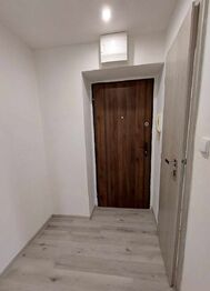 Pronájem bytu 1+kk v osobním vlastnictví 28 m², Kladno