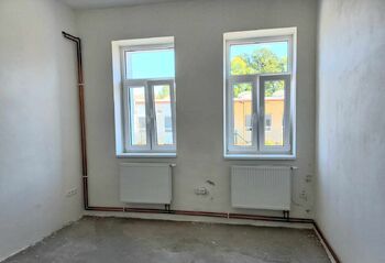 Právě revitalizovaná kancelář. - Pronájem malého objektu 1288 m², Hluboká nad Vltavou