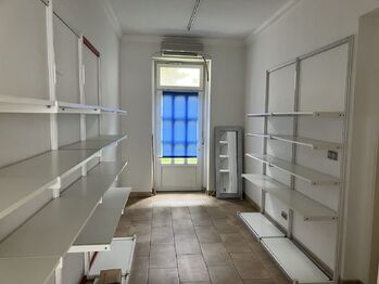 Prodej obchodních prostor 92 m², Karlovy Vary