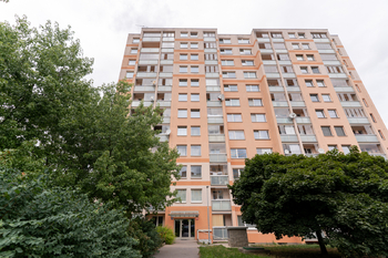 Pronájem bytu 2+kk v družstevním vlastnictví 45 m², Praha 9 - Černý Most