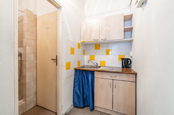 Prodej obchodních prostor 45 m², Praha 9 - Vysočany