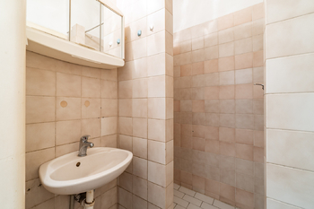 Prodej obchodních prostor 45 m², Praha 9 - Vysočany